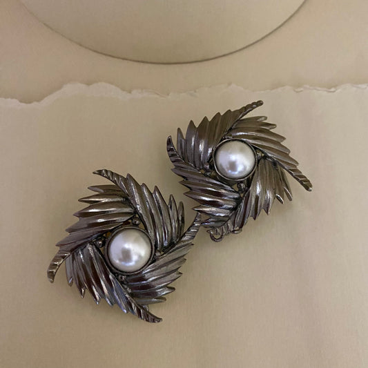 Firky Pearl Studs