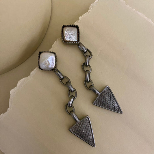 Pearl Link Dark Silver Earrings